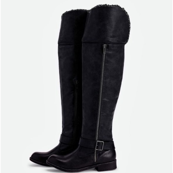 New Size 6W Womans Faux Leather Boots - Picture 4 of 5